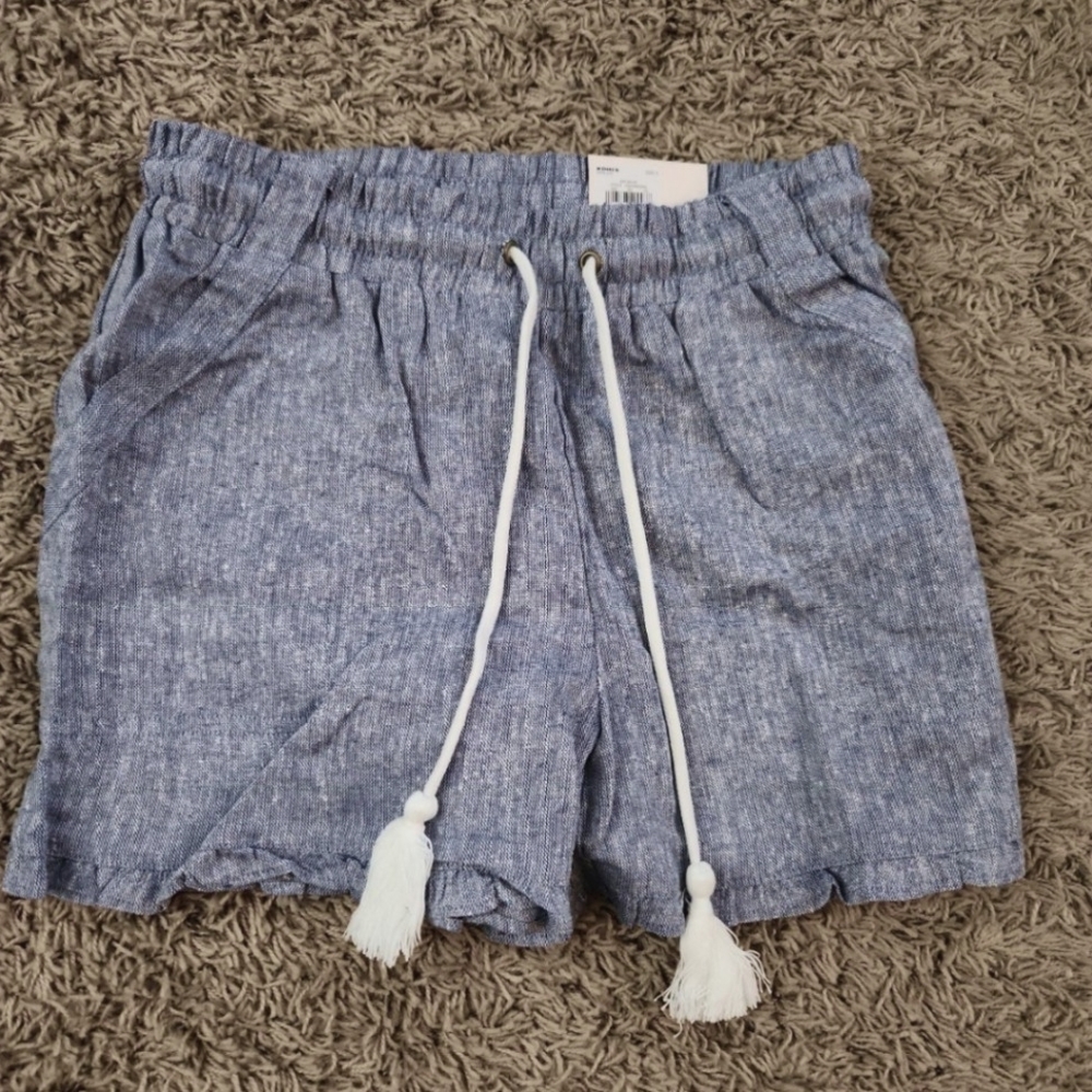 SO Ruffled Hem Dolphin Shorts